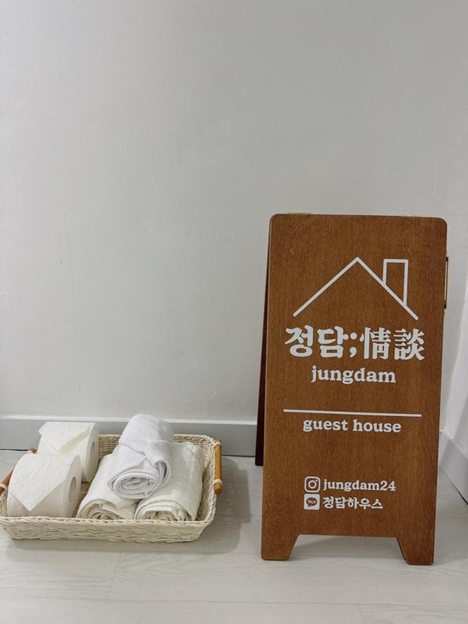 Hotel Jeongdam à Séoul Extérieur photo